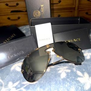 New Versace SunGlasses Box/Wipe/Case All Fresh Never Used